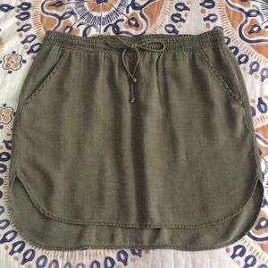 ANTHROPOLOGIE skirt L